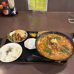 台湾ラーメン・ぎょうざ 辰ちゃん - 料理写真:Aセット