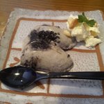Taraku - 黒胡麻アイス