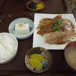 ラーメン・トンチャンあきら - 豚のしょうが焼定食です。