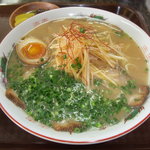 ラーメン・トンチャンあきら - ２０１０年４月のネギチャーシューです。