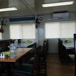 カシミール - 店内（綺麗に新築！）