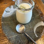 カフェ＆ネオ大衆 new-mon - お通しのビシソワーズ