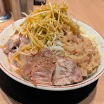 ラーメン豚山 - 料理写真: