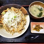 野のこ - つがる豚バラ焼き丼　1380円