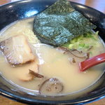 有頂天 豊田店 - 博多ラーメン　680円