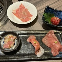 近江うし焼肉 にくTATSU 日本橋室町店 - 