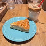 GRANNY SMITH APPLE PIE & COFFEE - 