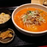 柳ばし酒場 - 担々麺半チャーハンセット