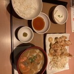 やよい軒 - 料理写真: