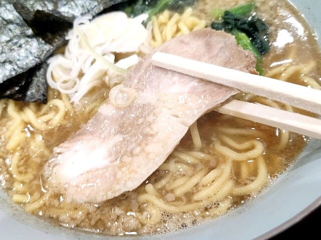 背脂煮干中華そば 二代目たかちゃんらーめん - 国府台/ラーメン | 食べログ