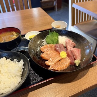 丸高食堂_0