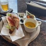 ベーカリー&テーブル 箱根 - 