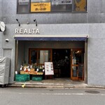 REALTA - 外観