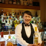 ポットスチル - オーナーバーテンダーの竹内智晴さん・・全国バーテンダー技能競技東北大会優勝経歴の持ち主(*´▽｀*)