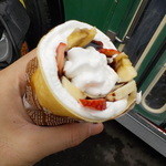 Forest Cafe - クレープのいちご＆バナナ・チョコ・クリームでございます