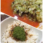 太陽のトマト麺 - ちびバジリゾとバジルペーストを混ぜたご飯をスープに投入！