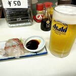 森田食堂 - カンパチ刺身と生ビール