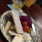 清加和 - 冷製牛タン塩漬とチーズ盛り