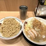 ラーメン 豚山 - 料理写真: