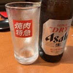 焼肉特急 - ドリンク写真:瓶ビール 中(アサヒスーパードライ) 1本目