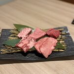 近江うし 焼肉 にくTATSU - 塩もの
            ・極上タン塩
            ・極上ハラミ
            ・本日のステーキ
            ・極上ステーキ
            ・本日の赤身