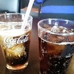 辛麺屋 桝元 - ドリンクのコカ・コーラ&アイスコーヒー