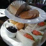 ムジコ - ここのアフタヌーンティーはお得です！  2880円