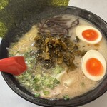 九州ラーメン友理 - ラーメン全部入り、漢は全部入り