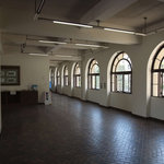 三田屋本店 - 行き方⑧新学生会館に入ったら、迷わず真っ直ぐ進みましょう！