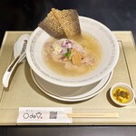 타이 파이탄 라멘 ○de▽ - 鯛清湯さらり　990円