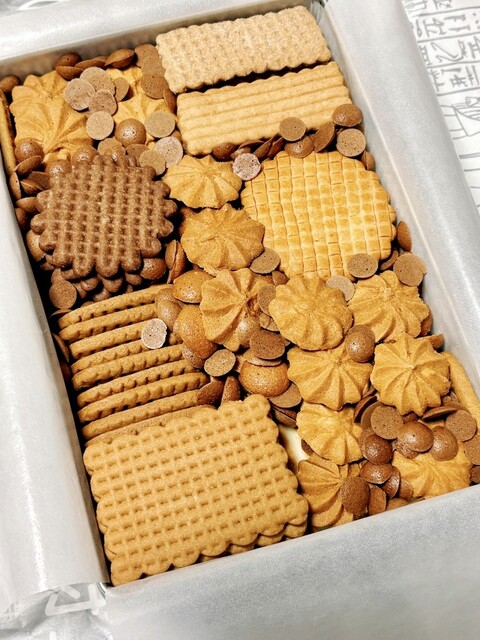幻のクッキー缶』by kyoto. : 村上開新堂 - 河原町/洋菓子 | 食べログ