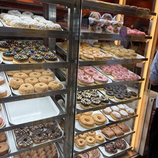 Randy’s Donuts_2