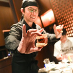 YORONIKU TOKYO AZABUDAIHILLS - ばんさんと牛勝サンド
