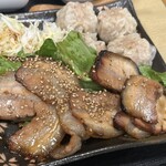 ニューかねこ - 焼豚
