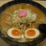 ラーメンさんぱち - たまラーメン(味噌)