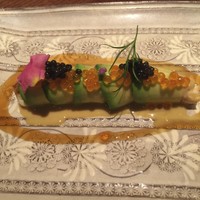 ラ・ロカンダ ザ・リッツ・カールトン京都 - 周りのポン酢のソースが良いアクセントになっていたお料理。アボカドの中は蟹とオマール海老です。