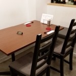 ビーダブリュー カフェ - 我々のゆったりテーブル