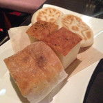 エミリア - パンの盛り合わせ