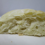 アミール - もちもちロールの断面