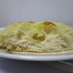 アミール - 塩パンの断面