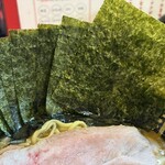 横濱家系ラーメン 野中家 - 海苔増し