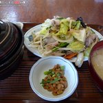 緑屋食堂 - 肉野菜炒め定食