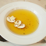 サンク・オ・ピエ - サンク・オ・ピエ14周年記念コース(12000円・外税)のエゾ鹿のコンソメ