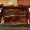 茶つぼ - うな重
関東風の一度蒸してから焼いた蒲焼のうな重