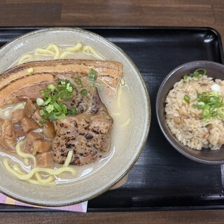 沖縄そば なかざ家_0
