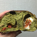 テコナ　ベーグルワークス - ホウレン草ドライトマト