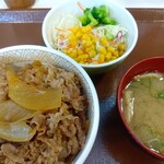すき家 - 料理写真:牛丼ランチセット並￥600