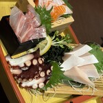 完全個室 海鮮と産地鶏の炭火焼 うお鶏 - 