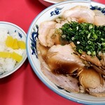 尾道ラーメン 宝竜 - 