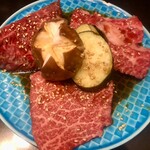 焼肉しゃぶしゃぶ いのうえ - カルビ、ロース、ハラミ